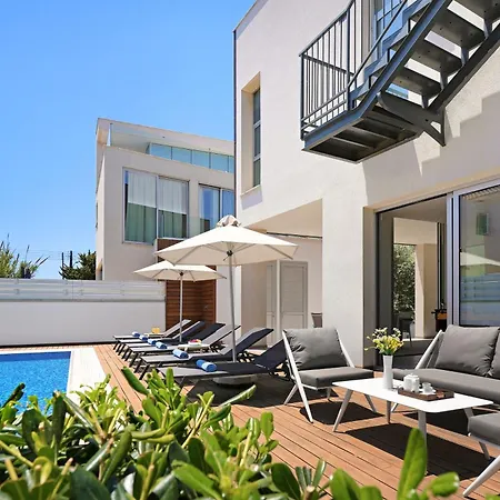 Villa Sunrise Memory - 150m From Trinity