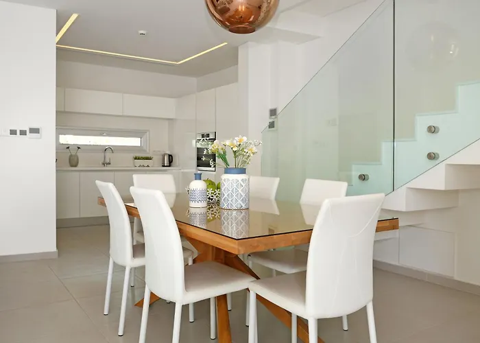 Sunrise Memory - 150m From Trinity Vila