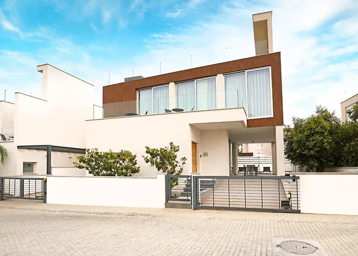 Sunrise Memory - 150m From Trinity * Protaras