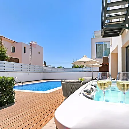 Villa Sunrise Memory - 150m From Trinity *