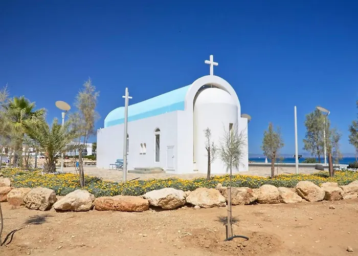 Villa Sunrise Memory - 150m From Trinity Protaras