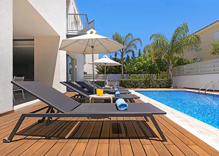 Sunrise Memory - 150m From Trinity Villa Protaras