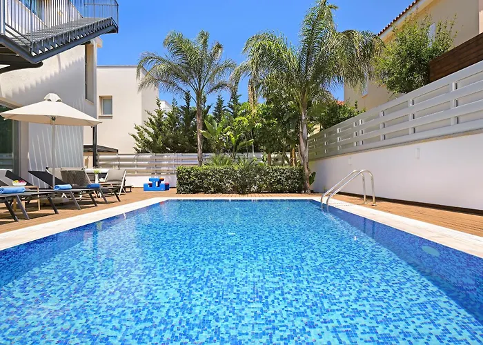 Villa Sunrise Memory - 150m From Trinity Protaras